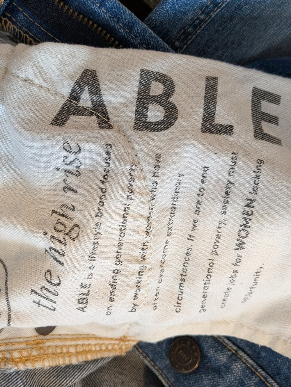 Able Denim Women's The High Rise Light Wash Jeans Size 24 - Picture 5 of 6